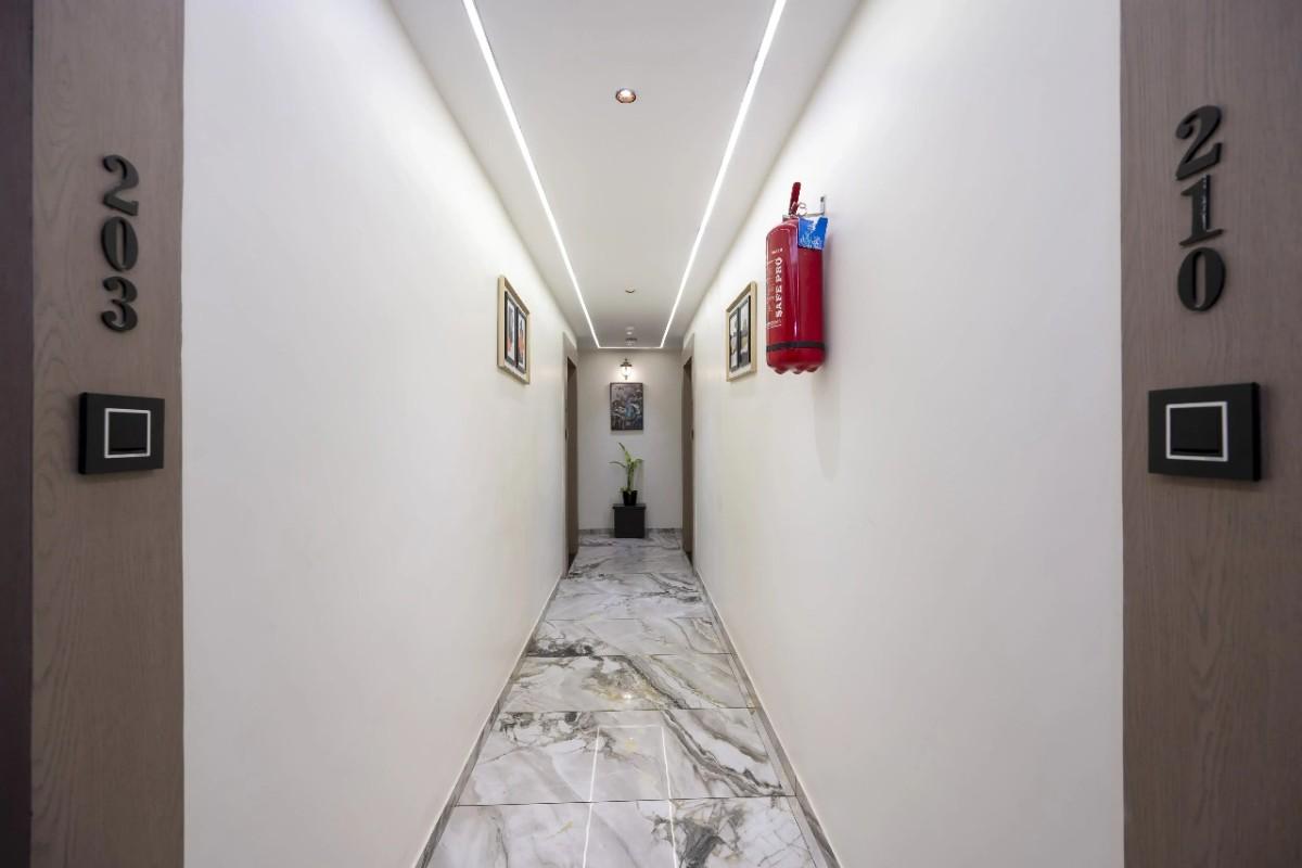 Hotel Maple Tree Prahaladnagar 3