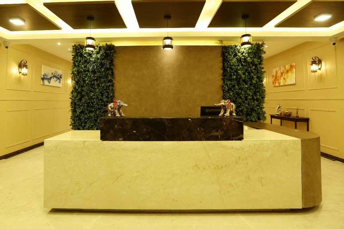 Hotel Maple Inn Ashram road 3