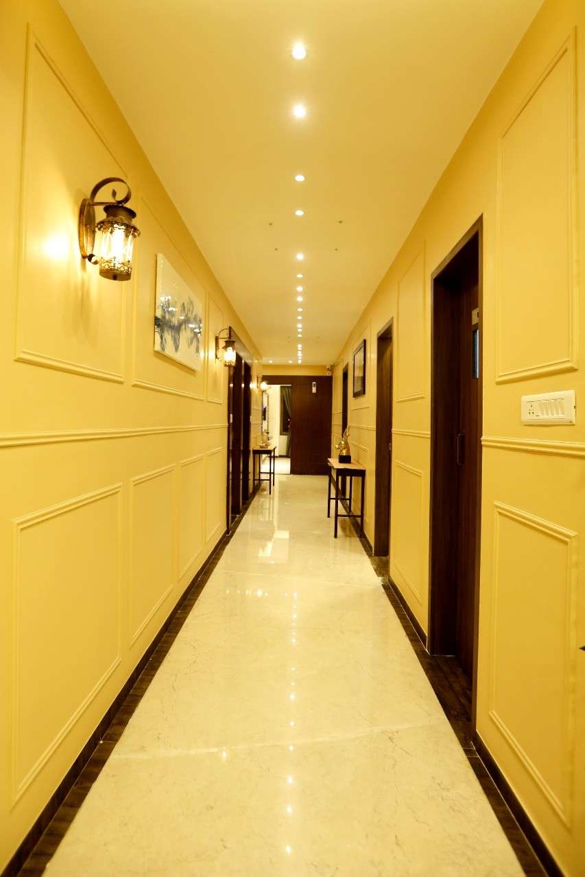 Hotel Maple Inn Ashram road 4