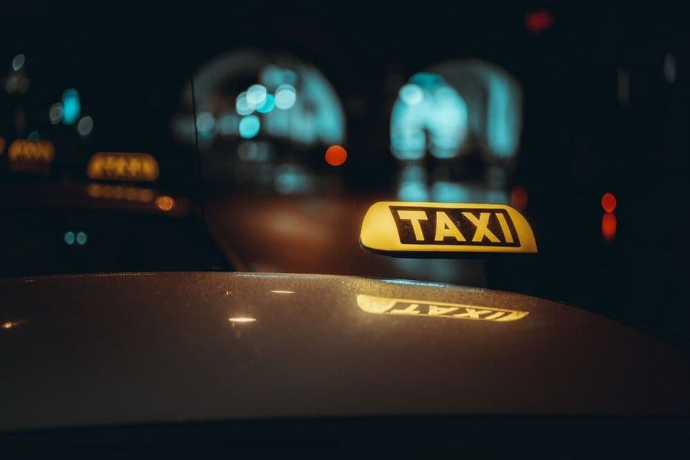 Taxi